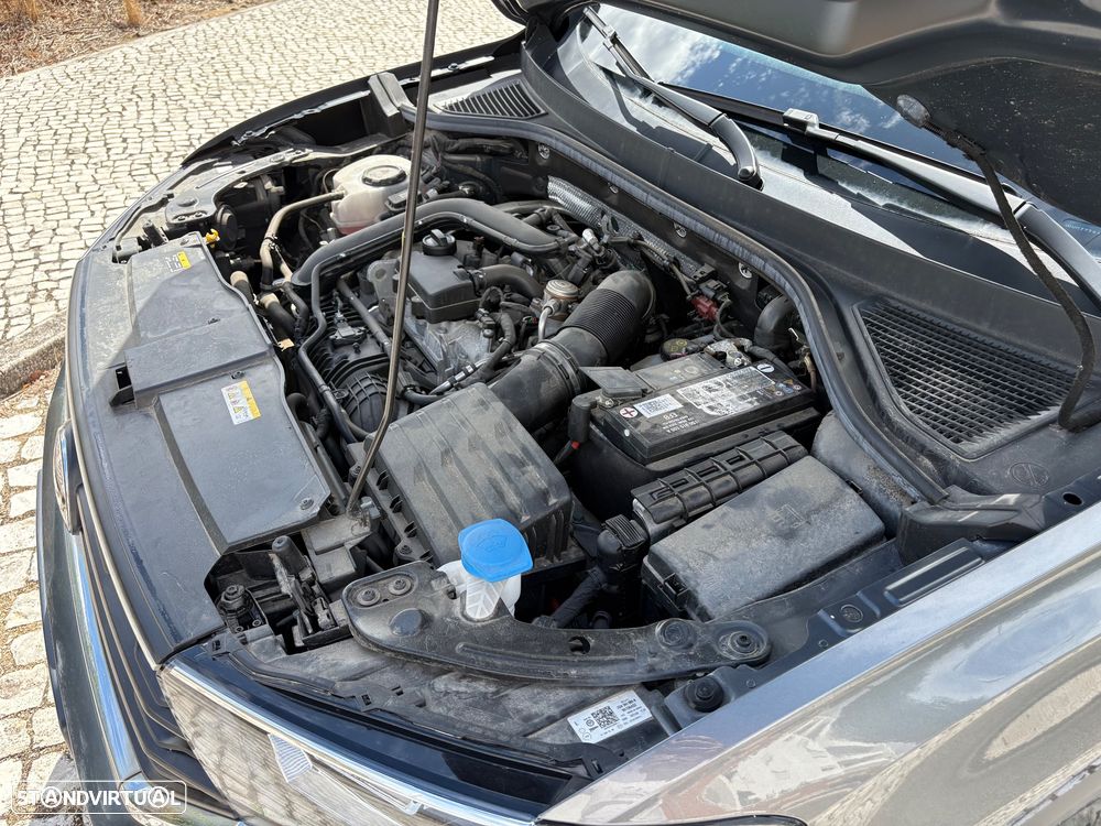 VW T-Roc - 38