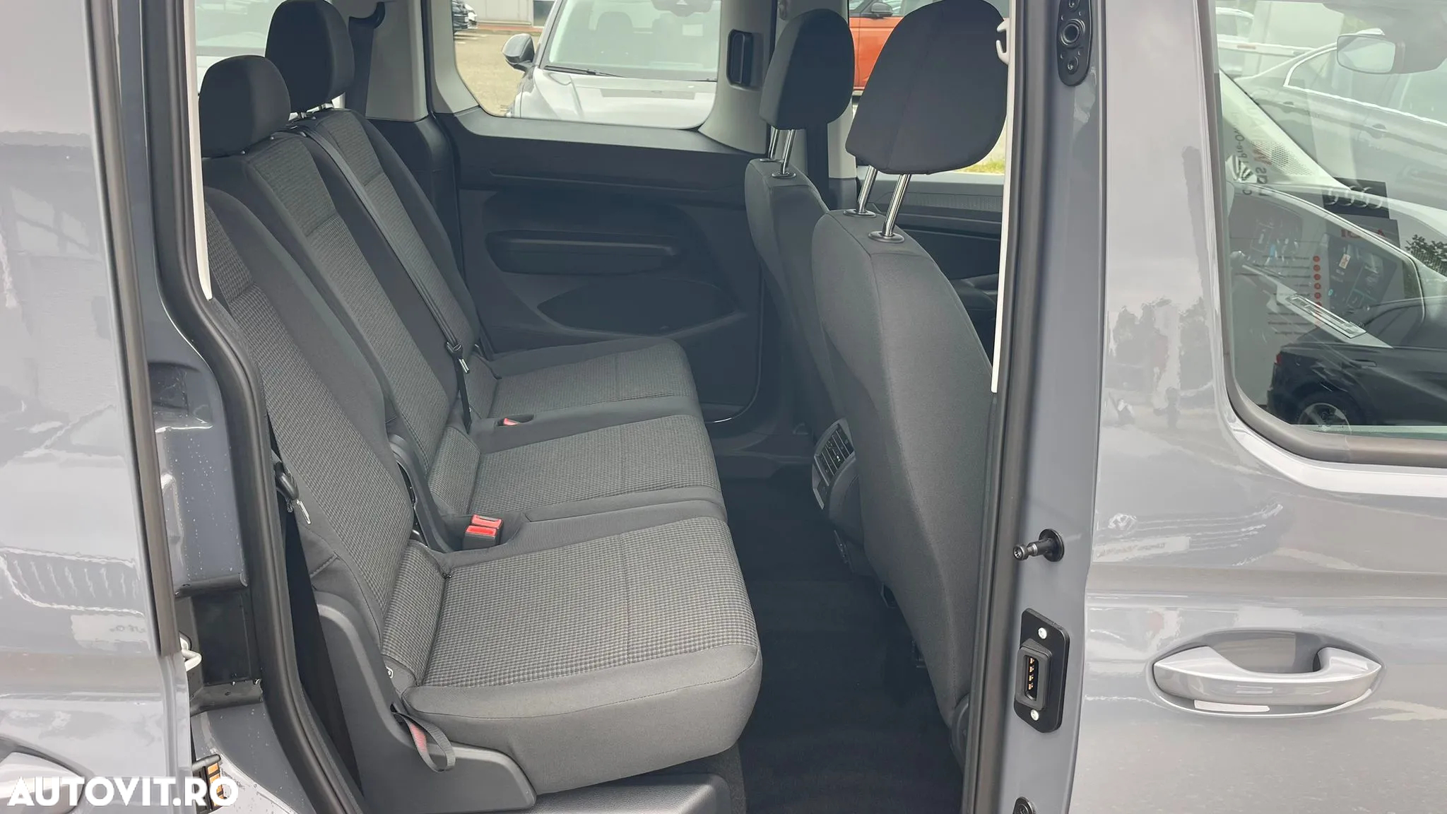 Volkswagen Caddy - 12
