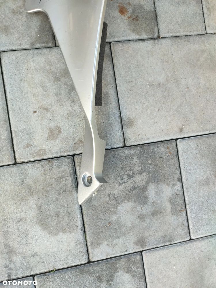 Owiewka, osłona prawa, bok, boczek prawy Yamaha R6 RJ11 - 5