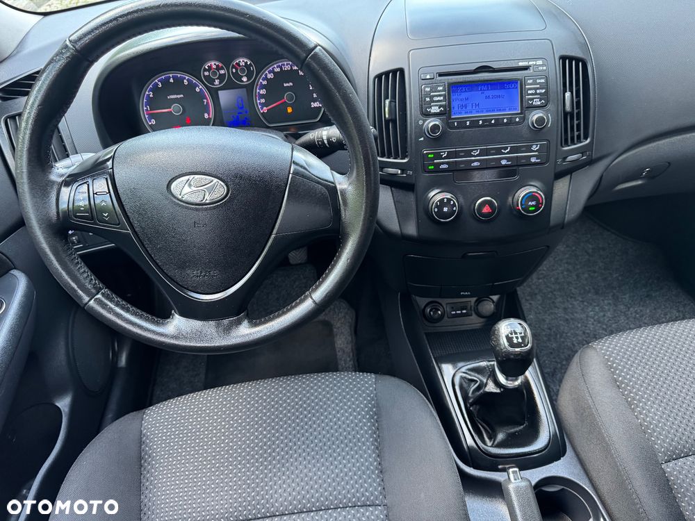 Hyundai i30 1.4 Edition 20 - 26