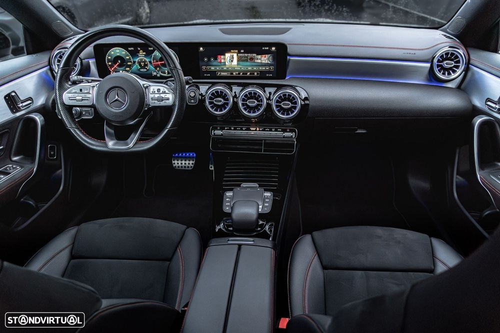 Mercedes-Benz CLA 200 - 53