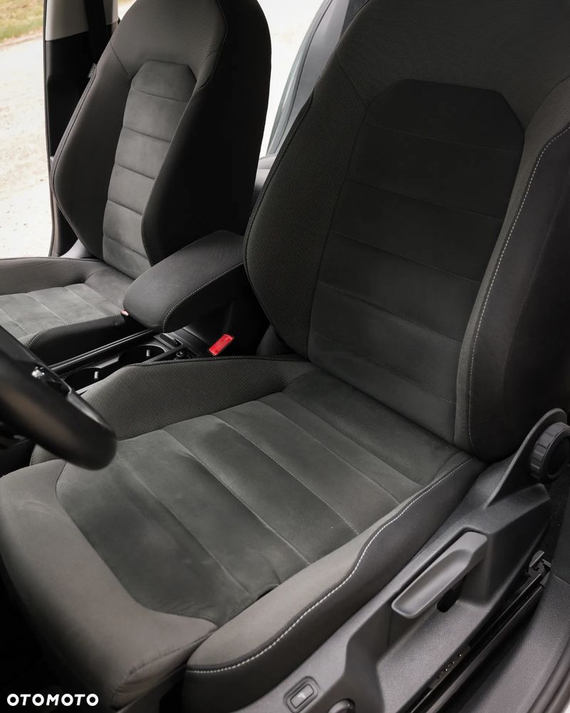 Volkswagen Golf 2.0 TDI BMT Highline DSG - 31