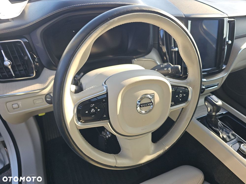 Volvo XC 60 T6 AWD Inscription - 9
