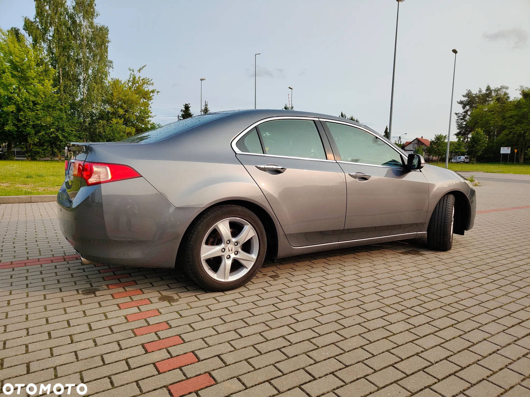 Honda Accord 2.0 Lifestyle - 12