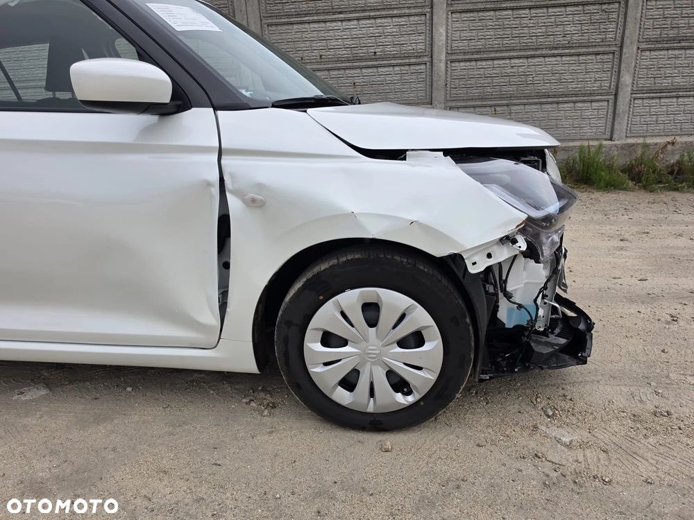 Suzuki Swift 1.2 Dualjet Hybrid MT Club - 21