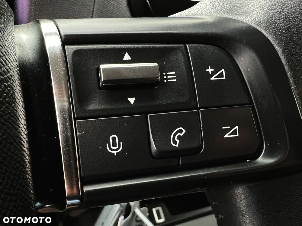 Citroën C4 PureTech 100 Stop&Start FEEL - 26