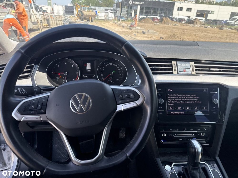 Volkswagen Passat - 13