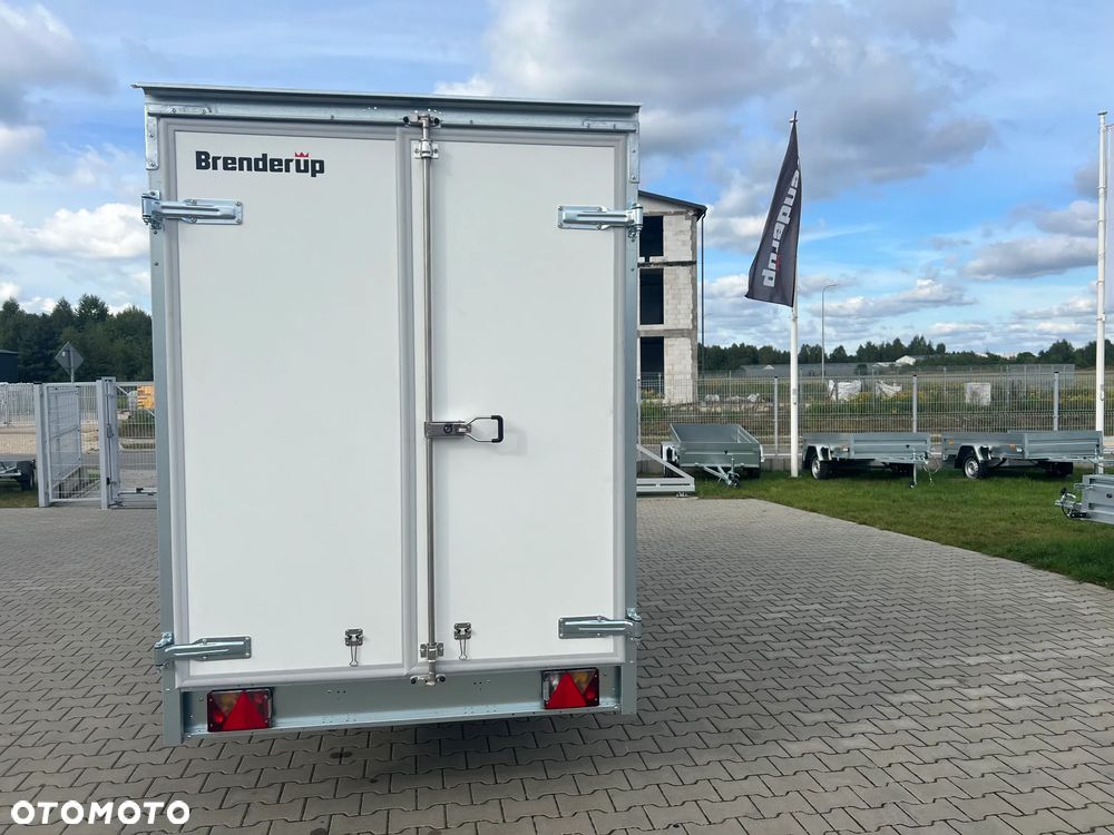 Brenderup Cargo CD 300 TB drzwi 300x155x185 cm , 2,5T - 6