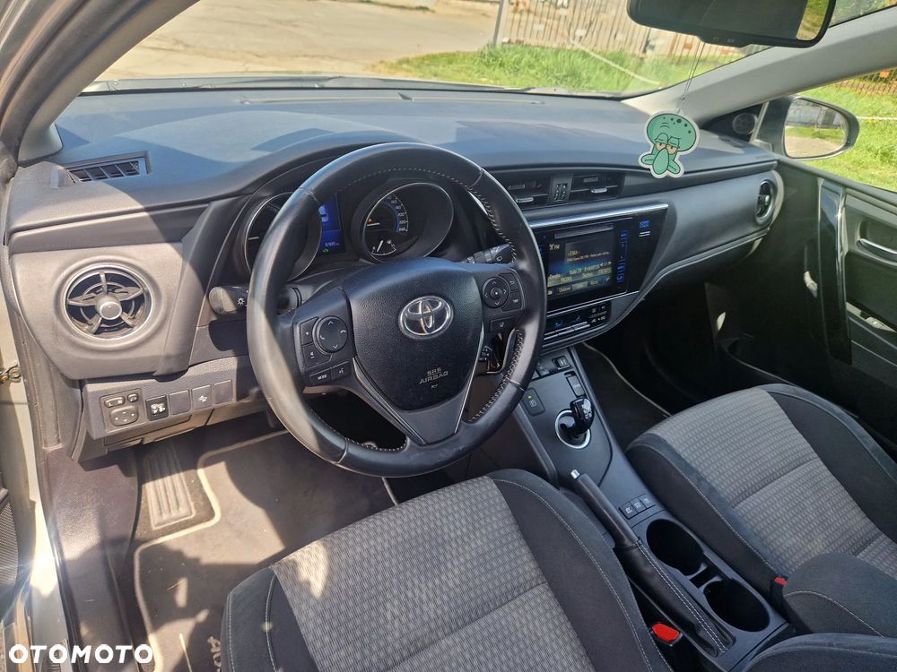 Toyota Auris 1.8 VVT-i Automatik Team Deutschland - 11