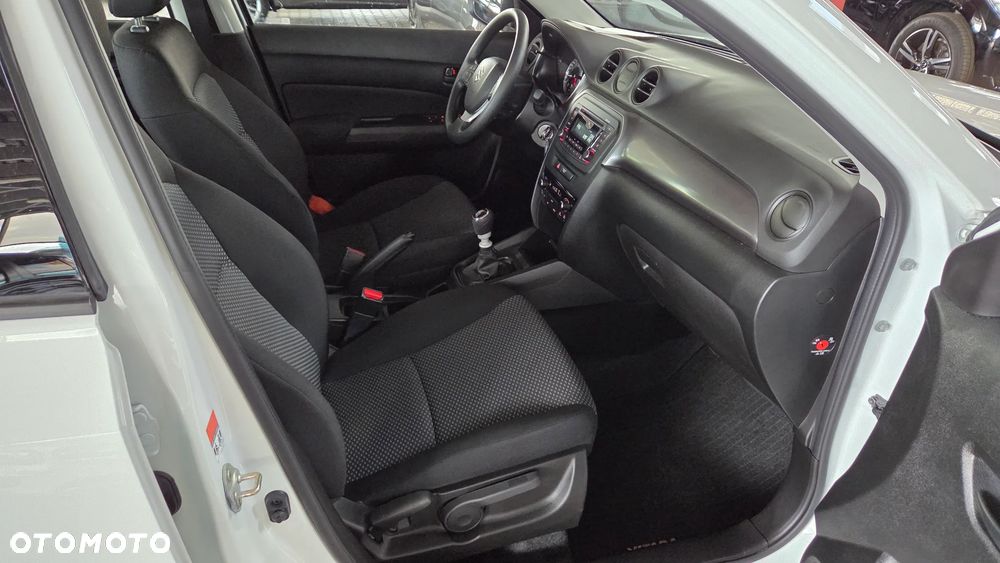 Suzuki Vitara 1.4 Boosterjet mHEV Elegance 2WD - 29
