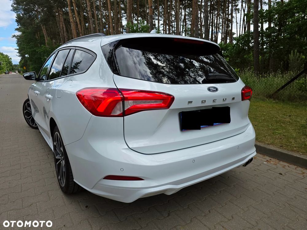 Ford Focus 1.5 EcoBoost ST-Line - 4