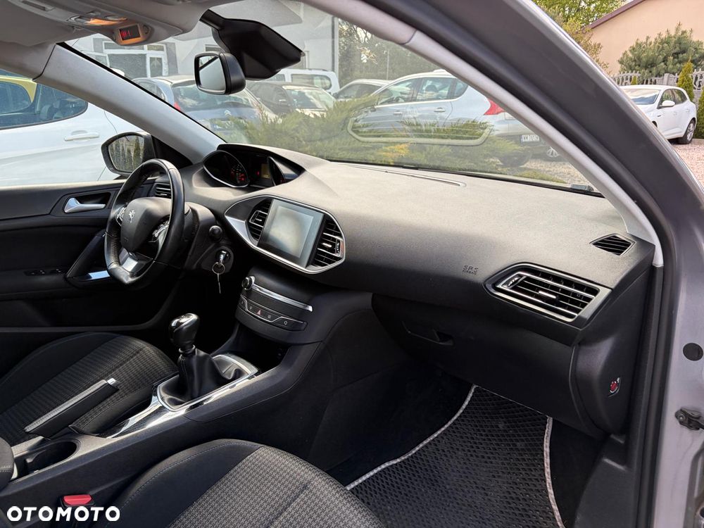 Peugeot 308 BlueHDi 130 Stop & Start Style - 19