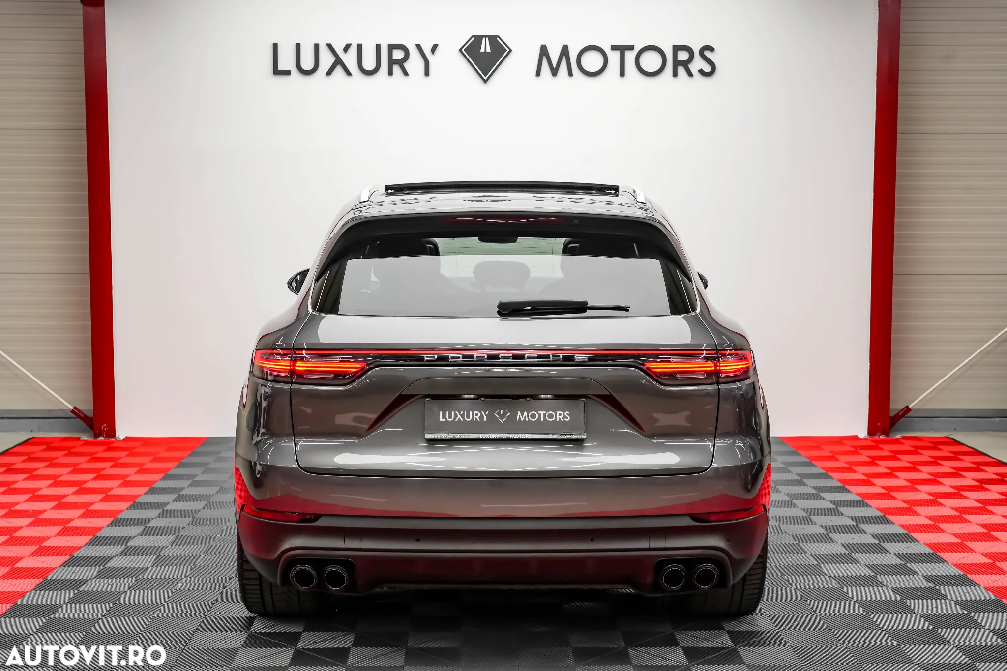 Porsche Cayenne E-Hybrid Tiptronic S Platinum Edition - 17