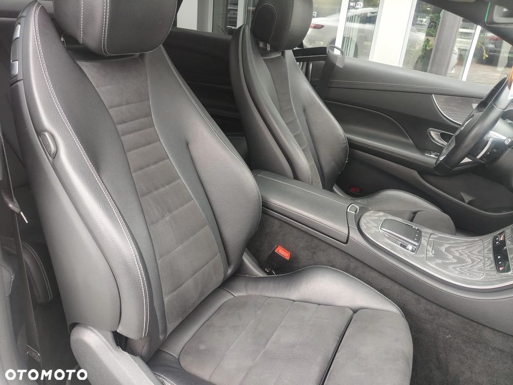 Mercedes-Benz Klasa E 200 Coupe 4-Matic 9G-TRONIC - 16