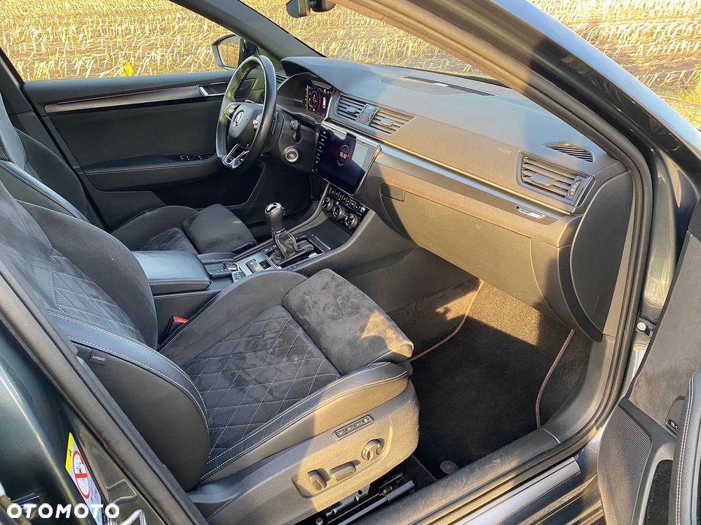 Skoda Superb 2.0 TDI Sportline DSG7 - 14
