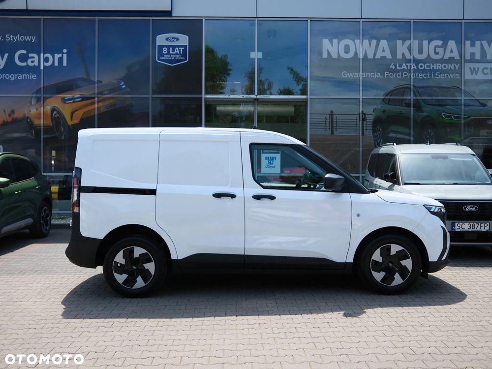 Ford E-Transit Courier - 8