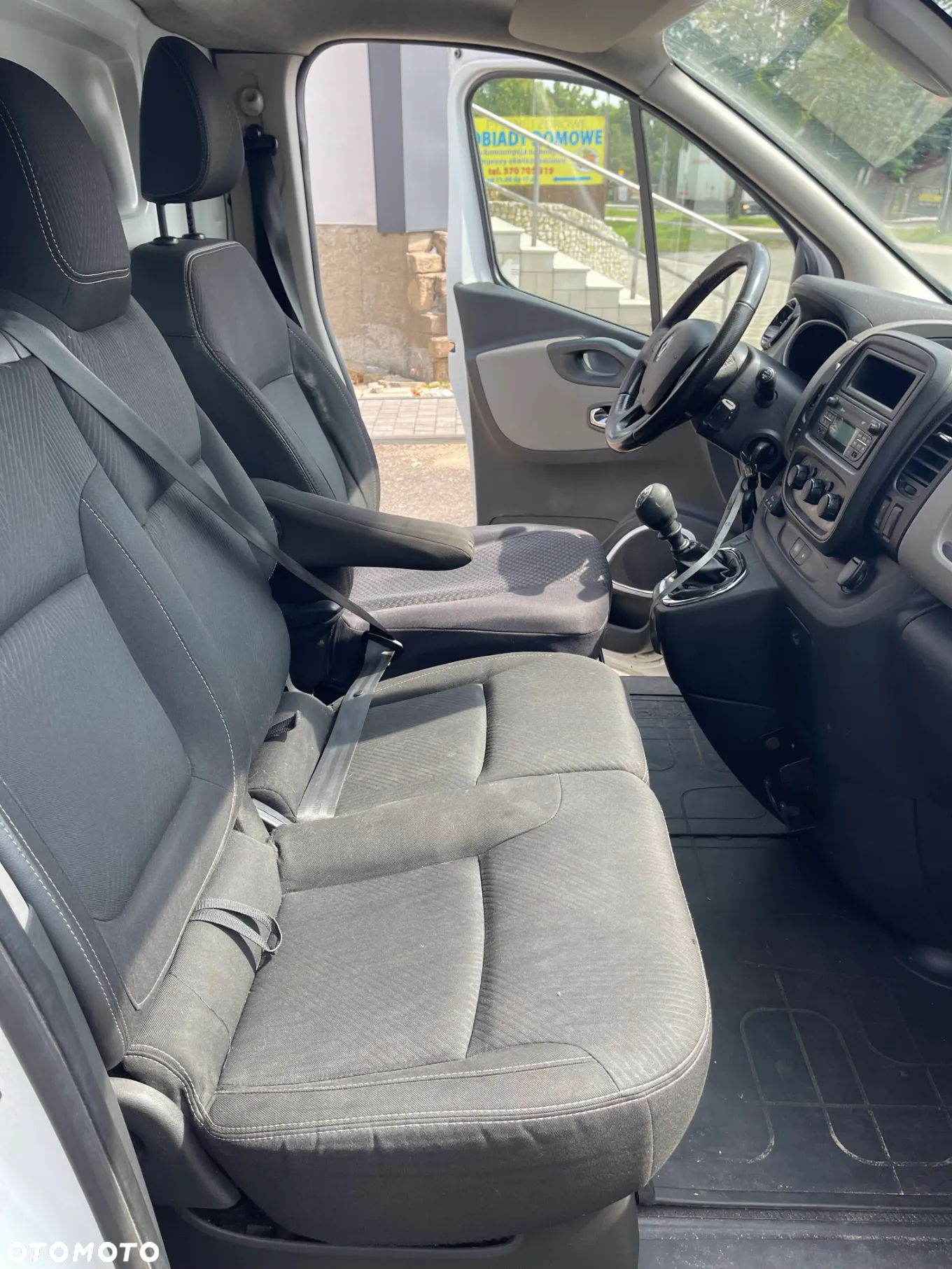 Renault Trafic - 16