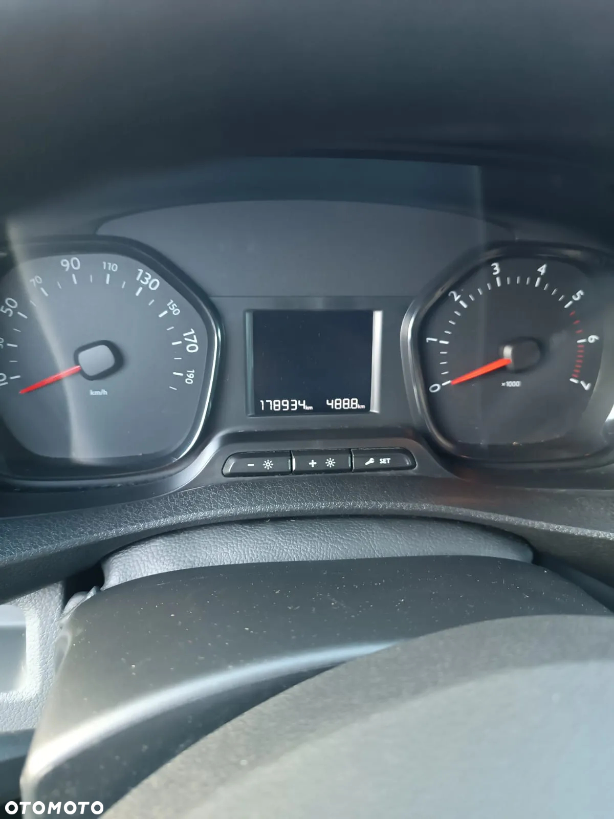 Peugeot Expert - 9