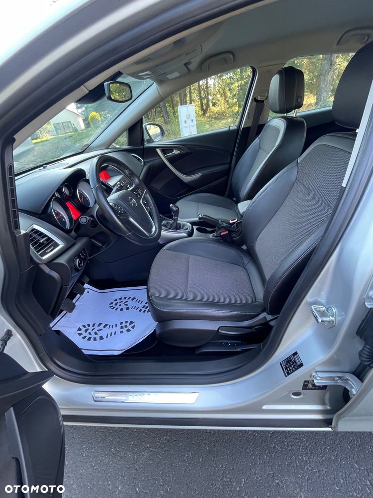 Opel Astra 1.4 Turbo - 21