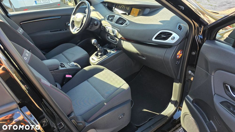 Renault Grand Scenic ENERGY TCe 115 Bose Edition - 13