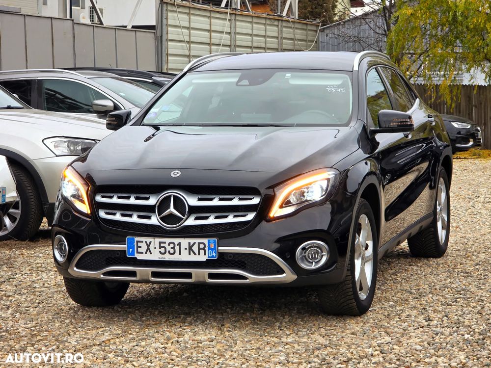 Mercedes-Benz GLA 200 7G-DCT AMG Line - 1