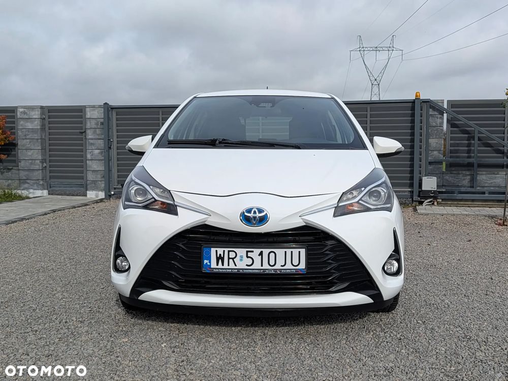 Toyota Yaris Hybrid 100 Premium - 12