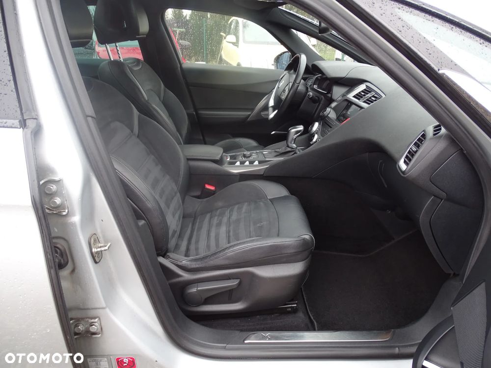 Citroën DS5 HDi 165 Business - 15