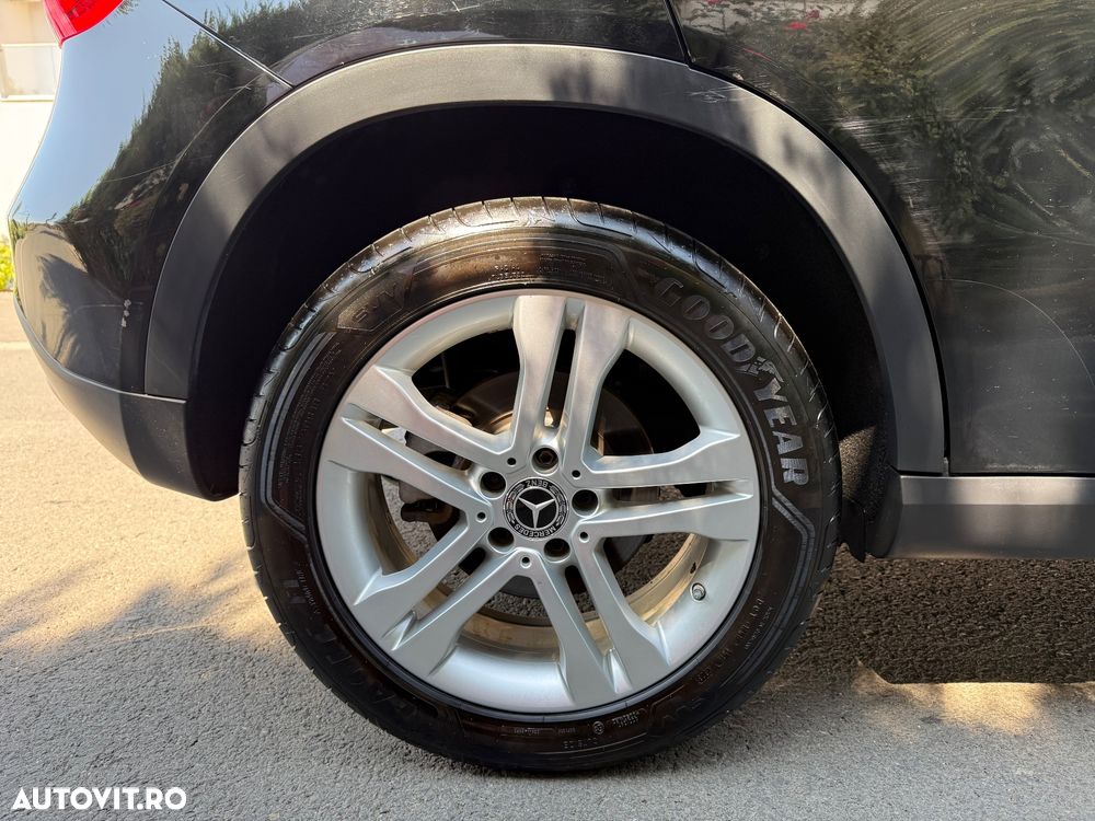 Mercedes-Benz GLA 250 7G-DCT - 19