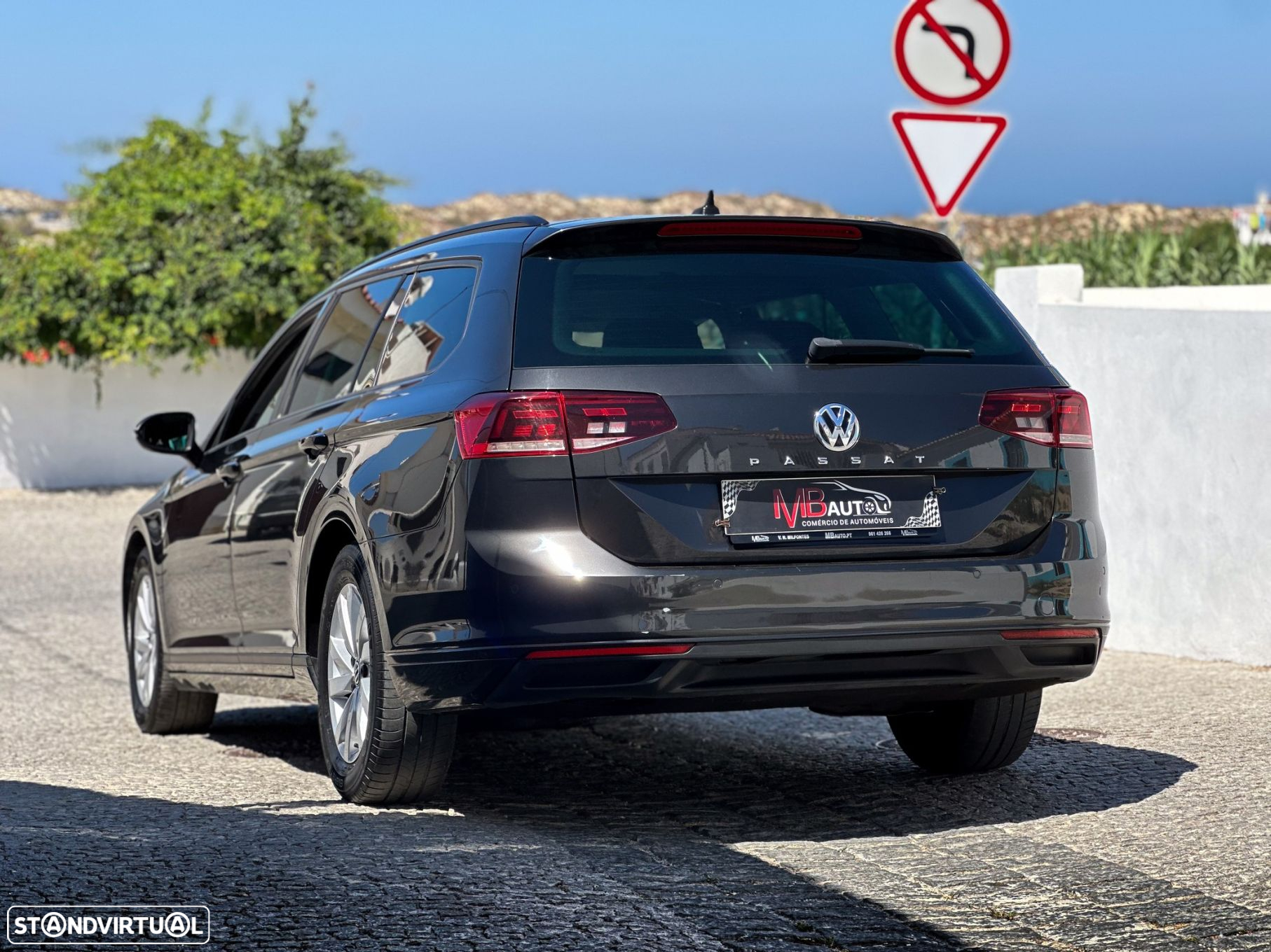 VW Passat 1.6 TDI Confortline DSG - 7