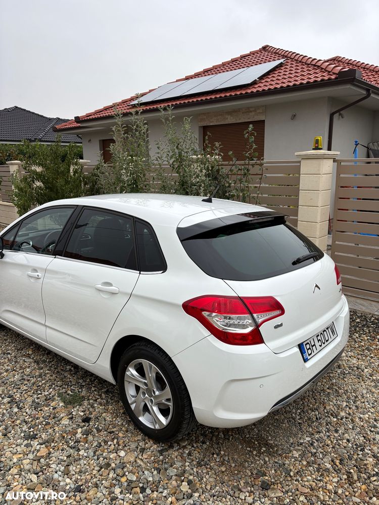 Citroën C4 1.6 e-HDi FAP Exclusive - 3