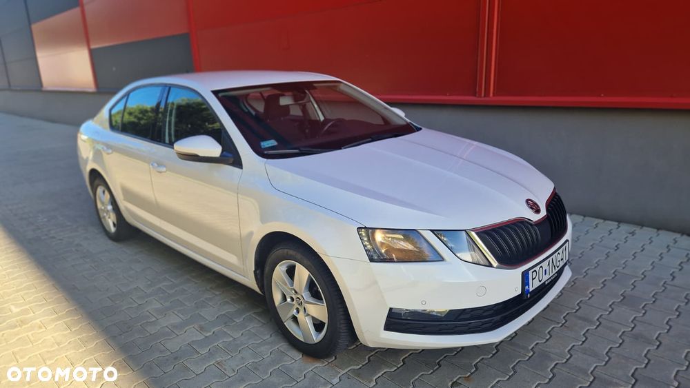 Skoda Octavia 2019 photo 2