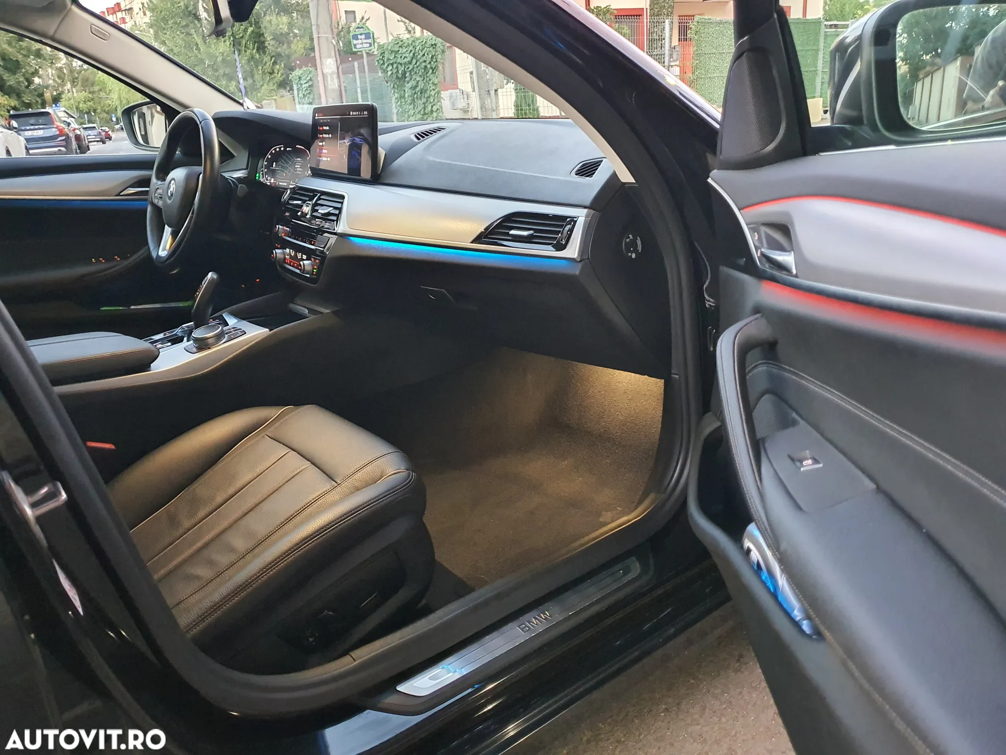 BMW Seria 5 530e xDrive Aut. - 16