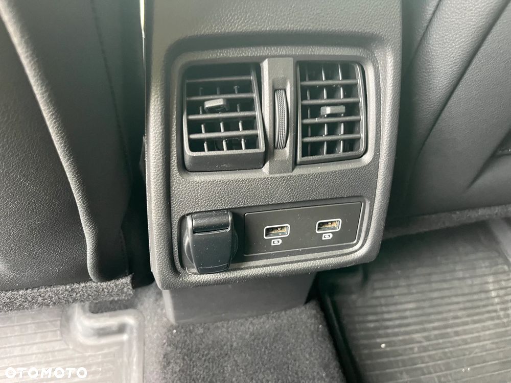Renault Captur 1.3 TCe Intens EDC - 18