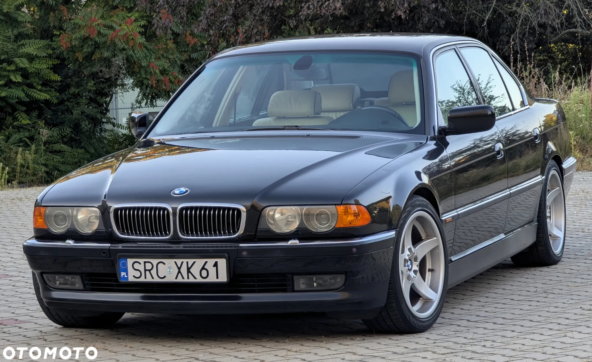 BMW Seria 7 750i - 3
