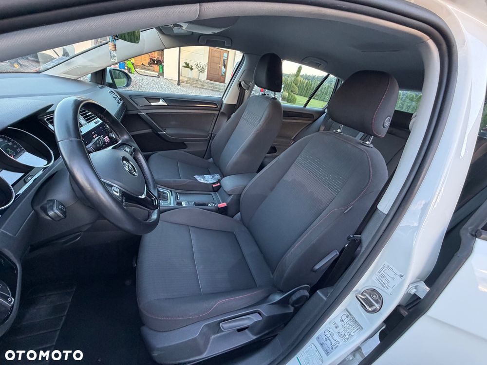 Volkswagen Golf 1.0 TSI OPF DSG Comfortline - 6