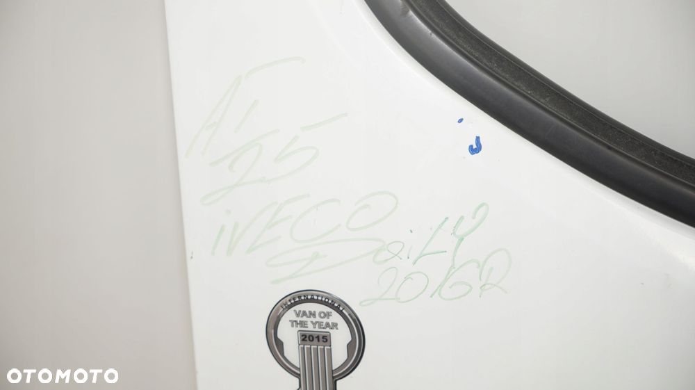 DRZWI PRAWY PRZÓD IVECO DAILY VI 16R - 4