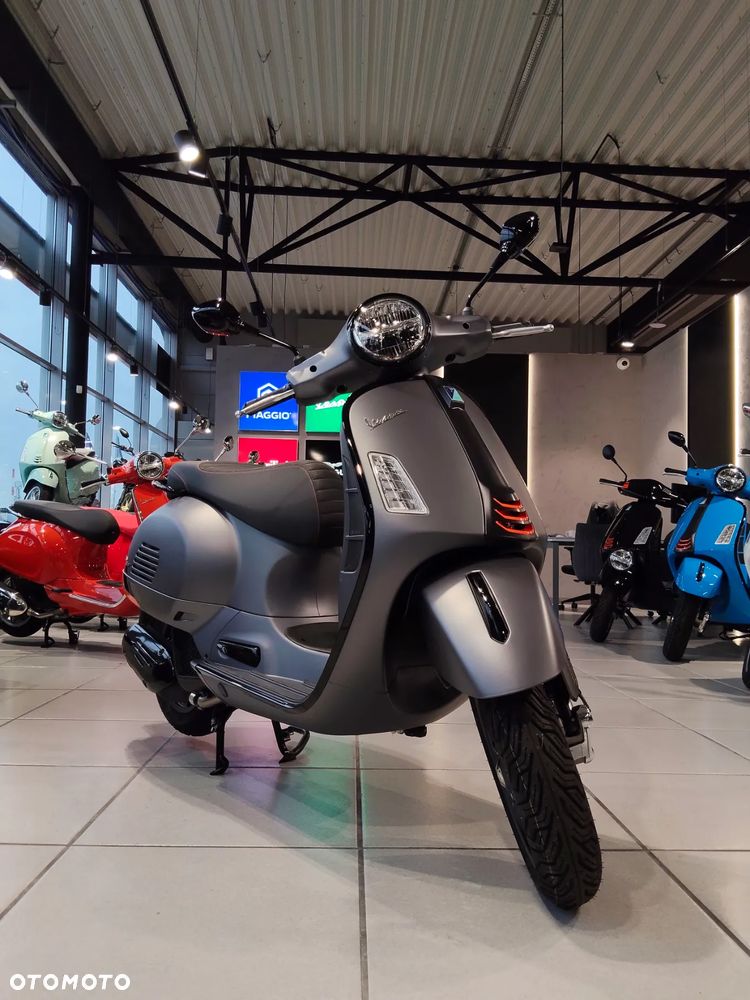 Vespa GTS - 1