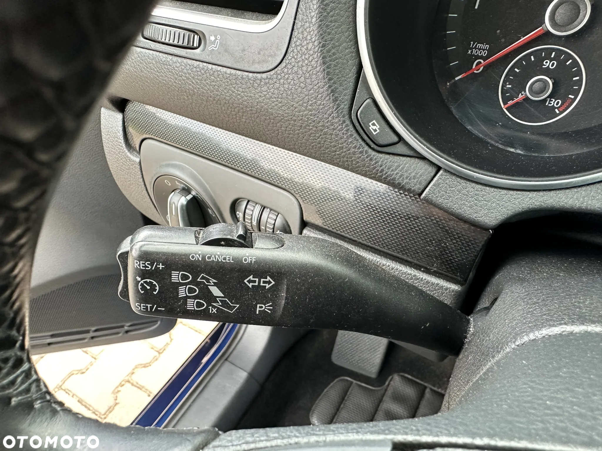 Volkswagen Golf 1.6 TDI DPF BlueMotion Technology Trendline - 18