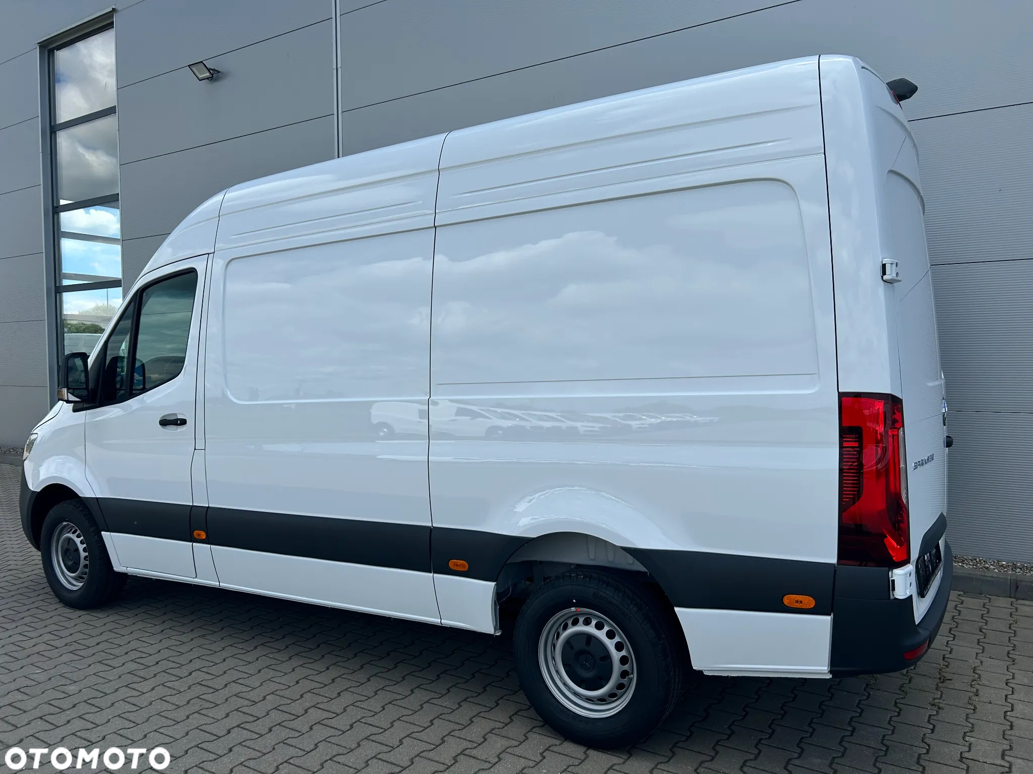 Mercedes-Benz SPRINTER 317 CDI FURGON STANDARD - 3
