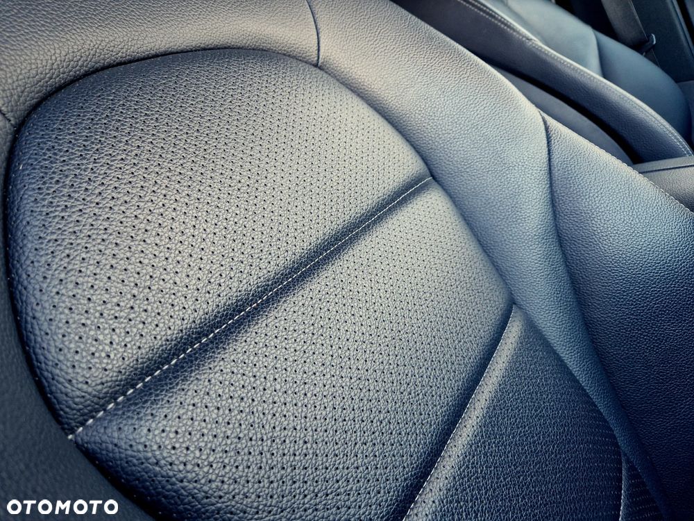 Mercedes-Benz GLC 220 d 4Matic 9G-TRONIC Exclusive - 29