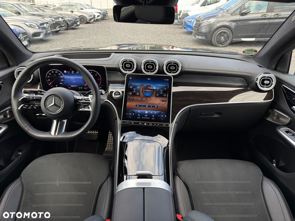Mercedes-Benz GLC 300 d mHEV 4-Matic AMG Line - 23