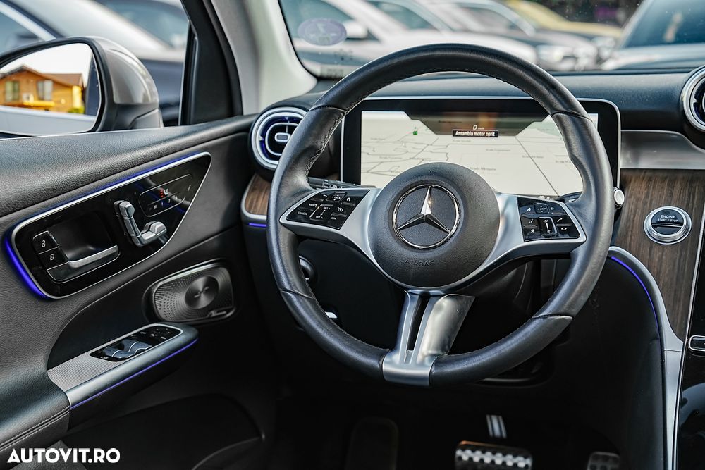 Mercedes-Benz GLC 300 e 4Matic 9G-TRONIC - 31