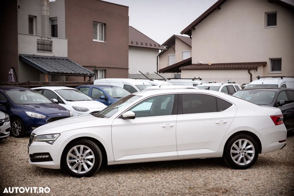 Skoda Superb 2.0 TDI DSG Style - 2