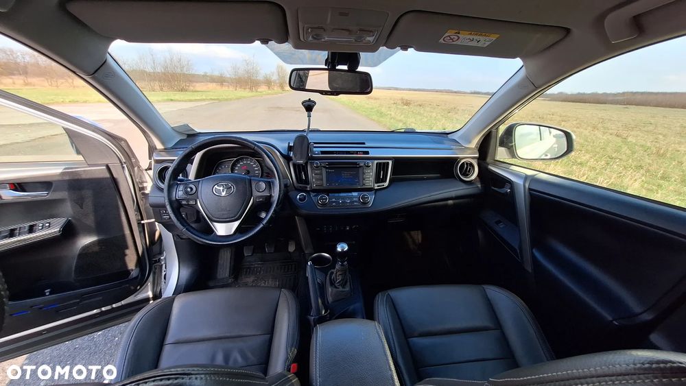 Toyota RAV4 2.0 D-4D Prestige - 10