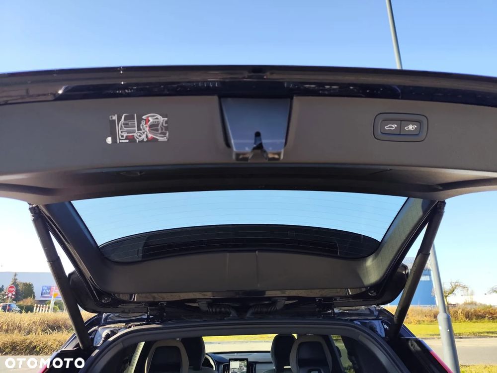 Volvo XC 90 T8 AWD Plug-In Hybrid Plus Bright 7os - 16