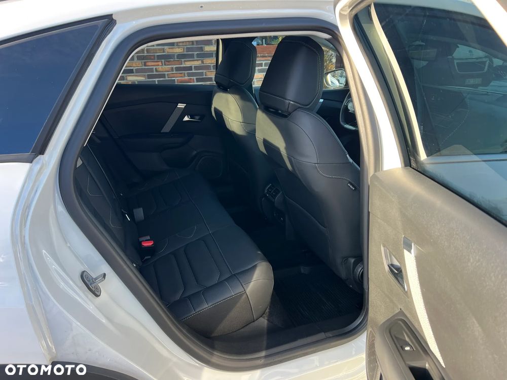 Citroën C4 PureTech 130 Stop&Start EAT8 FEEL PACK - 9