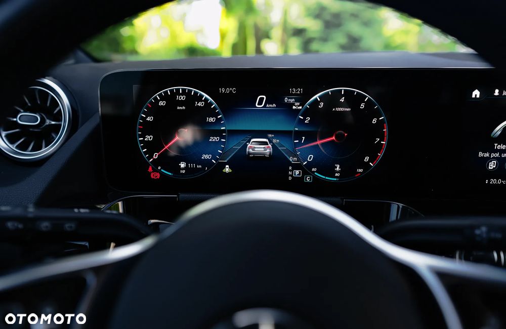 Mercedes-Benz GLA 250 4-Matic AMG Line - 22