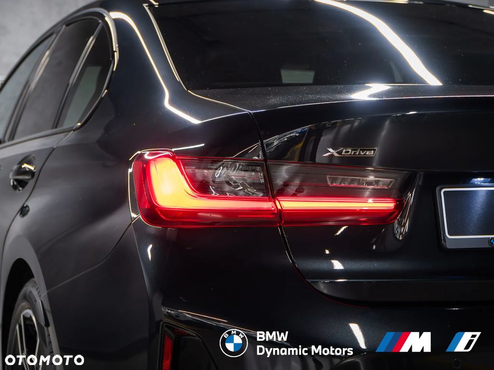 BMW Seria 3 320d xDrive M Sport - 12