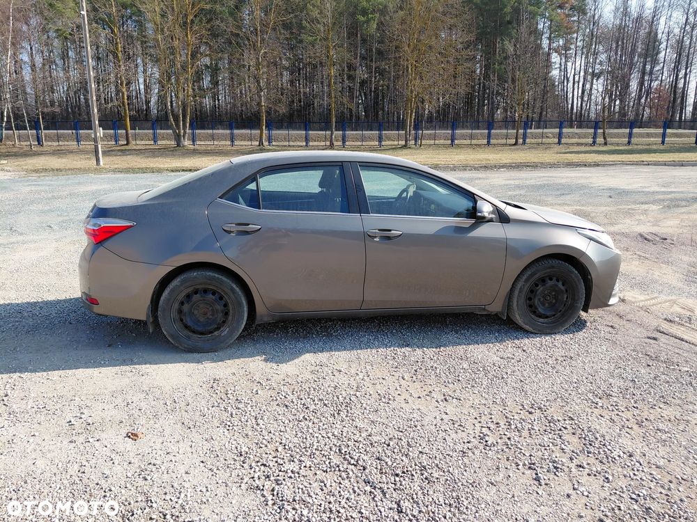 Toyota Corolla 1.6 Active EU6 - 7