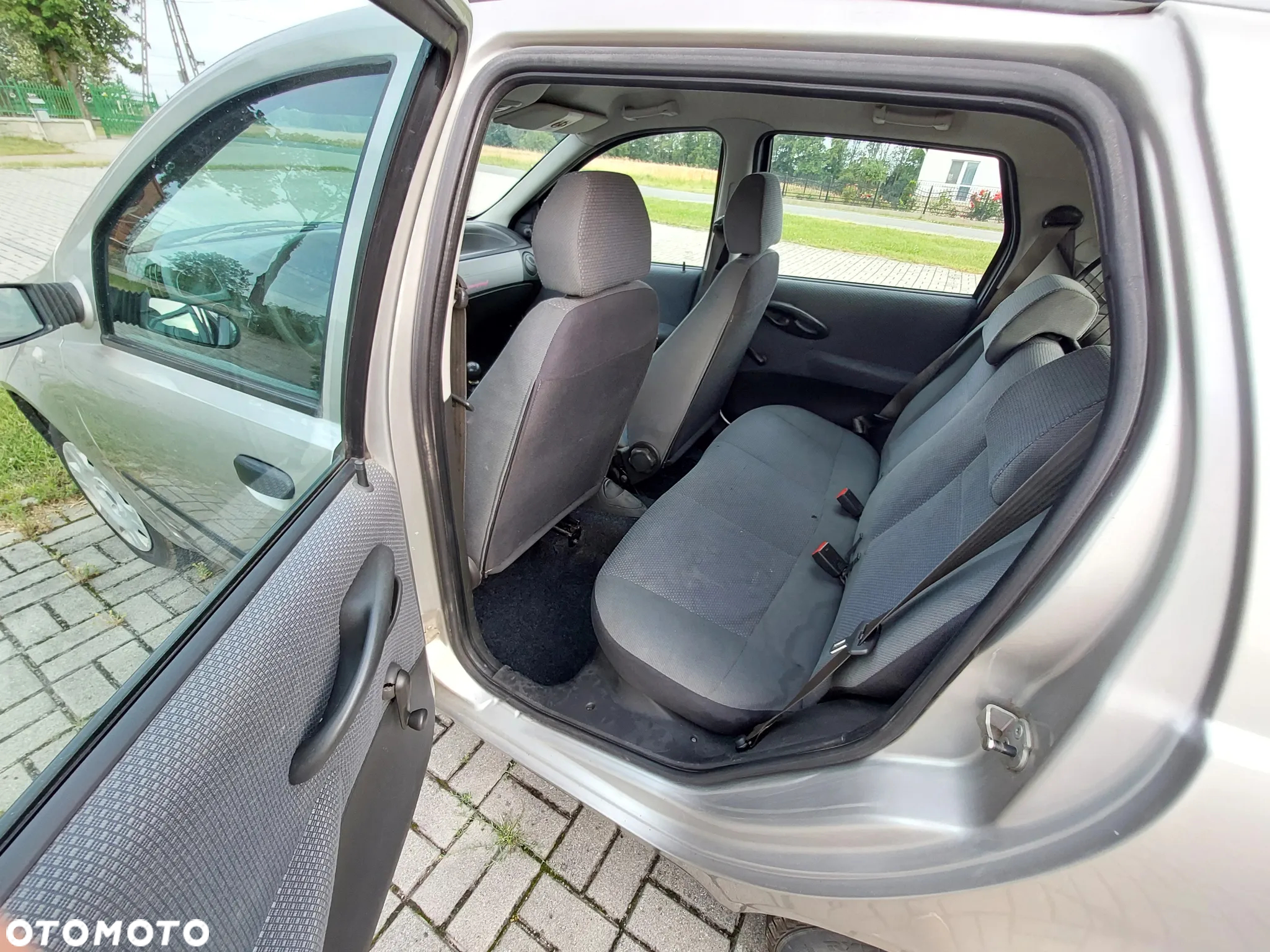 Fiat Punto 1.2 8V Active - 6